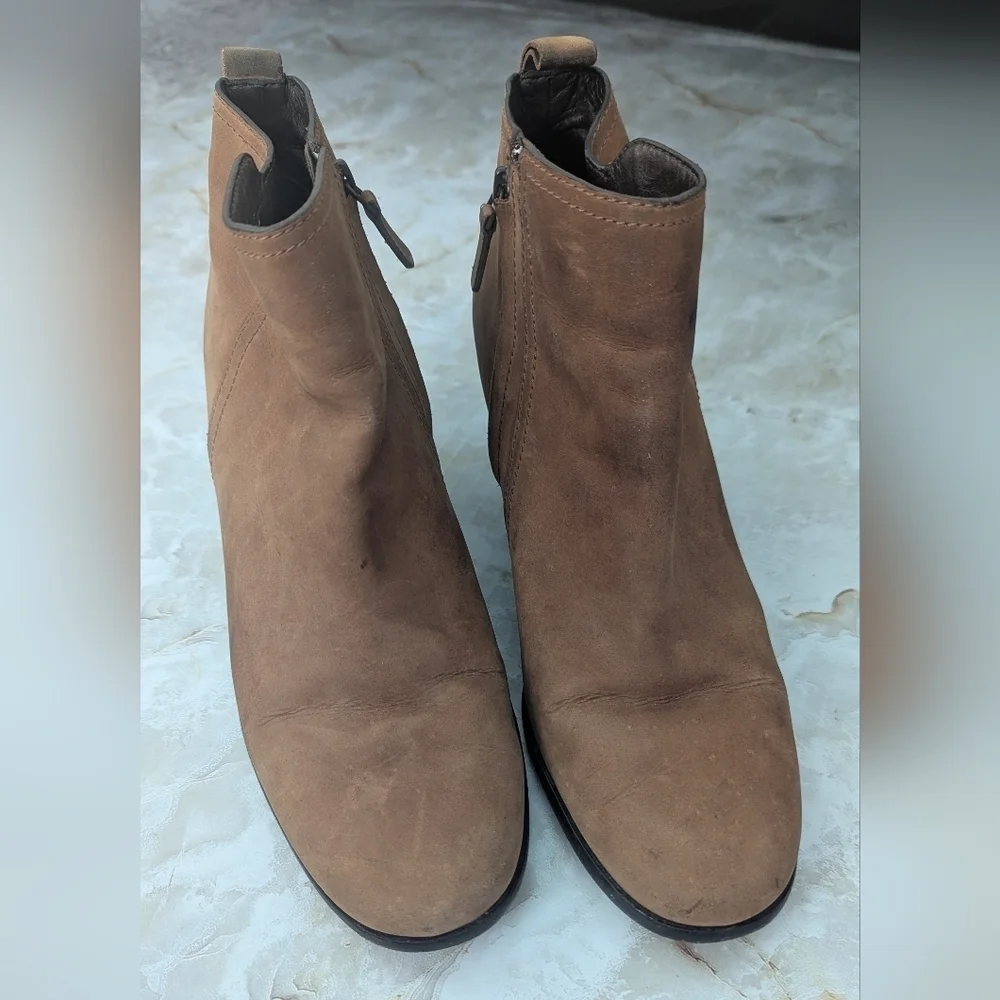 Cole Haan Chesney Bootie Ankle Boot Woman's Size 9 B